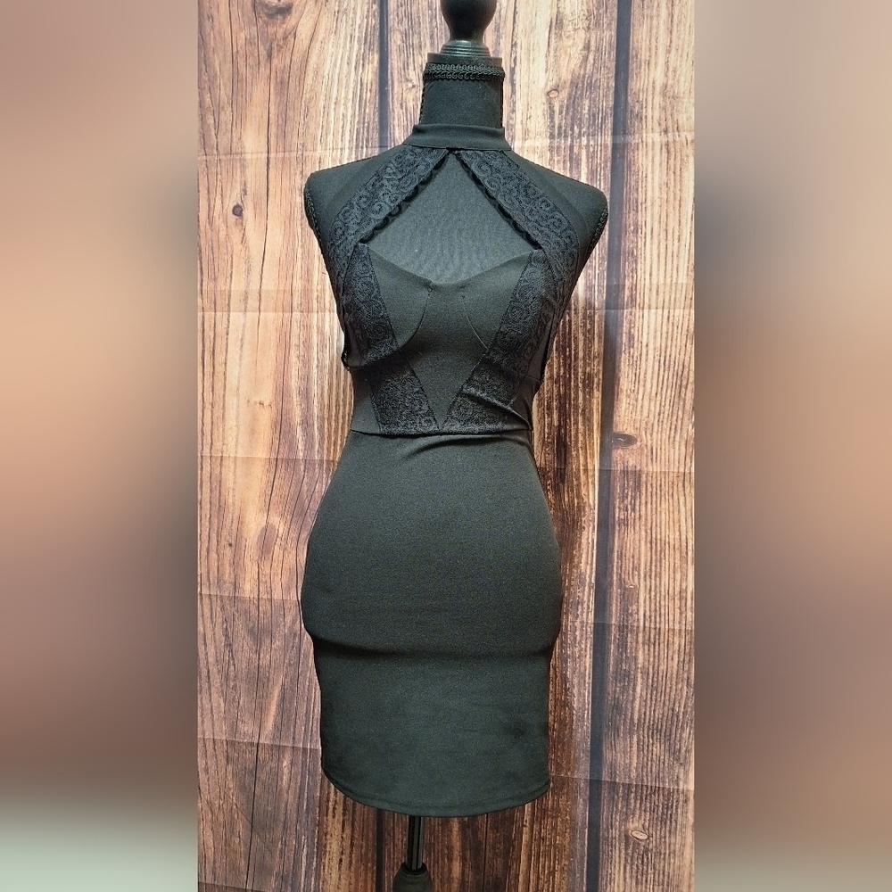 Guess Black And Lace Mini Halter Dress Womwns Size XS